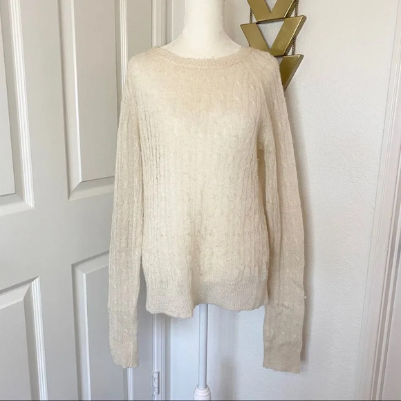Irene’s Story Boutique Long Sleeve Crew Neck Soft Off White Sweater - Picture 1 of 9